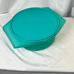 Tupperware 1283 A-1 Teal Green 2 Handled Bowl with Lid Plastic Reuseable
